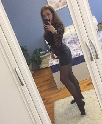 Аня